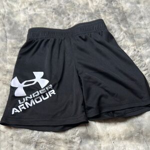 Under Armour Black Athletic Shorts Lightweight Elastic Waist
